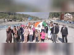 
      
      Mukesh Rishi, Preeti Sapru join 'Unity March' in Pahalgam
      
      