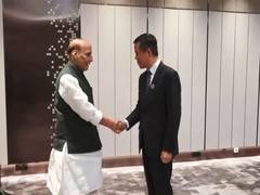 
      
      Rajnath Singh meets Singapore Defence Minister in Kuala Lumpur
      
      