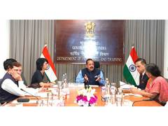 
      
      Simplify science communication: Jitendra Singh
      
      