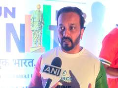
      
      Run for Unity Marathon flags off on in Pune by former cricketer
      
      