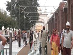 
      
      1,796 Sikh pilgrims to visit Pakistan
      
      