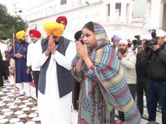 
      
      Bhagwant Mann, his wife visit Golden Temple on Guru Nanak Jayanti
      
      
