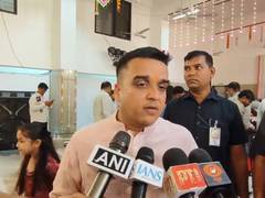 
      
      Gujarat Deputy CM  to conduct ground review of border villages
      
      