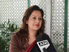 
      
      Priyanka Chaturvedi backs Rahul Gandhi’s voter fraud claims
      
      