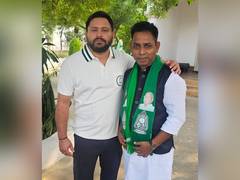
      
      Sitting Pirpainti MLA Lalan Kumar joins RJD, quits BJP
      
      