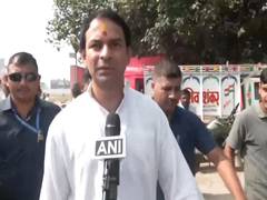 
      
      JJD’s Tej Pratap Yadav visits polling booths in Mahua
      
      