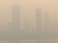 
      
      Maharashtra: Smog covers Mumbai as AQI remains in poor category
      
      