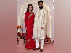 
      
      Vicky Kaushal, Katrina Kaif blessed with baby boy
      
      