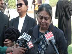 
      
      SC lawyer Nanita Sharma on stray dog order
      
      