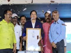 
      
      Siliguri Municipal Corporation felicitates Richa Ghosh
      
      
