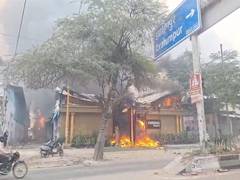
      
      Fire breaks out at banquet hall in Delhi’s Ibrahimpur village
      
      
