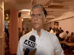 
      
      Pawan Khera alleges Amit Shah holds secret meetings
      
      