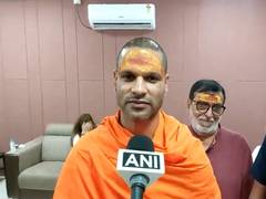 
      
      Dhawan, Khali join Dhirendra Shastri in his Padayatra
      
      