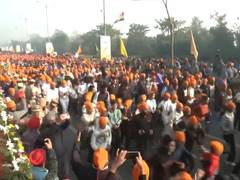 
      
      Shaheedi Diwas: Manohar Lal flags off 'Hind di Chadar Marathon'
      
      