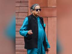 
      
      Congress distances itself from Shashi Tharoor's remark on Advani
      
      