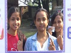 
      
      Bihar records 60.40% polling till 3 pm in second phase
      
      