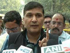
      
      Delhi blast: AAP’s Saurabh Bharadwaj slams govt over lack of ambu
      
      