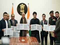 
    Makers of '120 Bahadur' launch 'My Stamp'
    