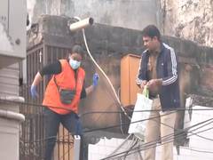
      
      FSL, Delhi Police team recover body parts in Lajpat Rai Market
      
      