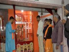 
      
      Bihar Elections Results: BJP workers offer prayers in Patna...
      
      