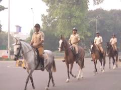 
      
      Bihar Police conduct horse-mounted patrolling in Patna
      
      