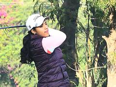 
      
      Amateur Mahreen Bhatia leads by two over Vani in 15th leg of WPGT
      
      