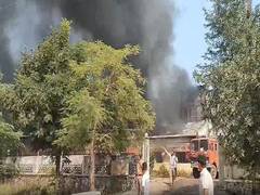 
      
      Maharashtra: Fire breaks out in chemical factory in Jalgaon
      
      