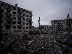 
      
      Russian attacks on Ukraine kill 9 in latest strike
      
      