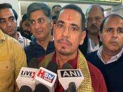 
      
      Robert Vadra urges NDA to fulfil election promises in Bihar
      
      