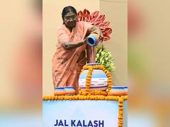 
      
      President Droupadi Murmu presents 6th National Water Award
      
      