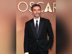 
      
      Oscar Isaac recalls touching words of his late mother 
      
      
