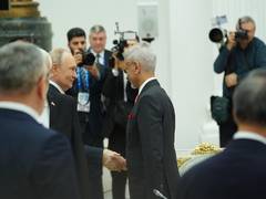 
      
      EAM meets Putin; urges zero tolerance on terror, economic de-risk
      
      