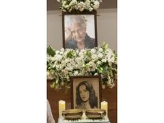 
    Waheeda Rehman, Jaya Bachchan at prayer meet of Kamini Kaushal
    