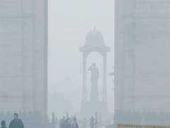 
      
      Air Quality in Delhi remains 'Very Poor', AQI at 399
      
      