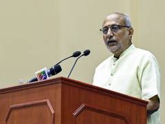 
      
      VP extends greetings to Nitish Kumar, takes oath as Bihar CM
      
      