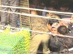 
      
      Leopard tranquillised, captured after panic in Jaipur
      
      