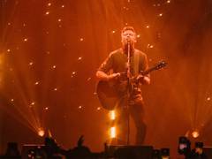 
      
      Passenger kickstarts his India tour on soulful note
      
      