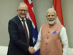 
      
      PM Modi meets Australian counterpart in Johannesburg
      
      