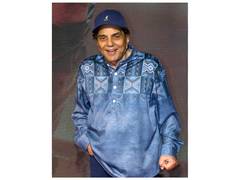 
      
      Politicians mourn demise of actor Dharmendra
      
      