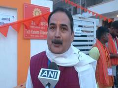 
      
      Devotees laud PM Modi, CM Yogi ahead of flag-hoisting ceremony
      
      