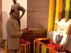 
      
      Om Birla pays tribute to former Lok Sabha Speaker Rabi Ray
      
      