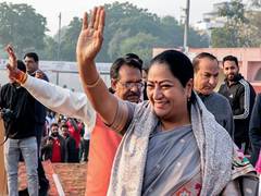 
      
      Rekha Gupta reviews 53 km Yamuna cycle track project
      
      
