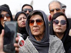 
      
      Pakistan: Aleema Khan calls off Adiala Jail sit-in 
      
      