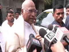 
      
      Entire high command will make decision: Kharge on Karnataka CM
      
      
