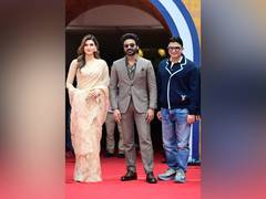 
      
      Kriti Sanon, Dhanush attend 'Tere Ishk Mein' screening at IFFI 
      
      