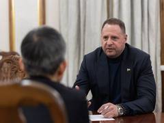 
      
      Chief of Staff to Zelenskyy resigns after corruption raid in resi
      
      