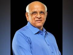 
      
      Gujarat CM honours state’s best District Collectors
      
      