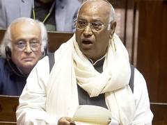 
      
      Kharge welcomes VP Radhakrishnan to Rajya Sabha, takes dig at BJP
      
      