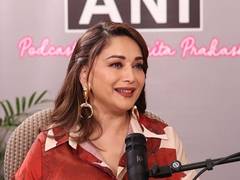 
      
      Madhuri Dixit picks her favourite dancers in Bollywood
      
      