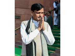 
      
      Bharat Ke Veer Trust ensures NoK of martyrs get Rs 1 cr
      
      